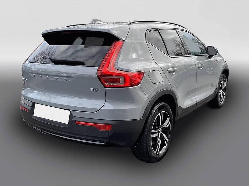 Gebraucht Volvo XC40 Plus 163 PS (119 kW) 2024 Grau SUV