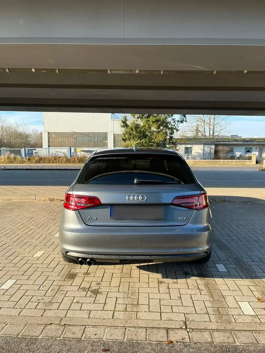 Second-hand Audi A3 150 CP (110 kW) 2014 Gri Berlinǎ