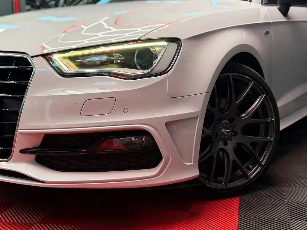Używany Audi A3 S-Line 184 KM (135 kW) 2014 Biały Sedan/Limuzyna