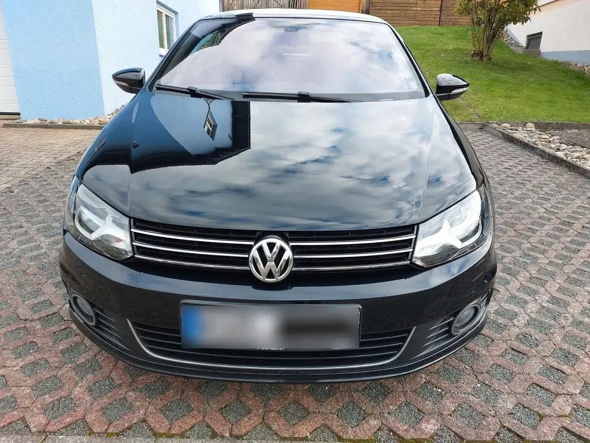 Gebraucht VW Eos 160 PS (117 kW) 2011 Schwarz Cabrio