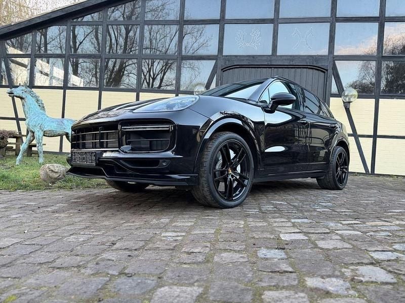 Gebraucht Porsche Cayenne Turbo 549 PS (403 kW) 2018 Schwarz SUV