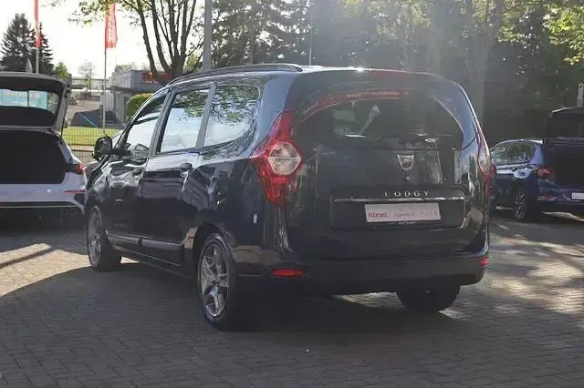 Gebraucht Dacia Lodgy Essentiel 102 PS (75 kW) 2018 Grau Van / Kleinbus