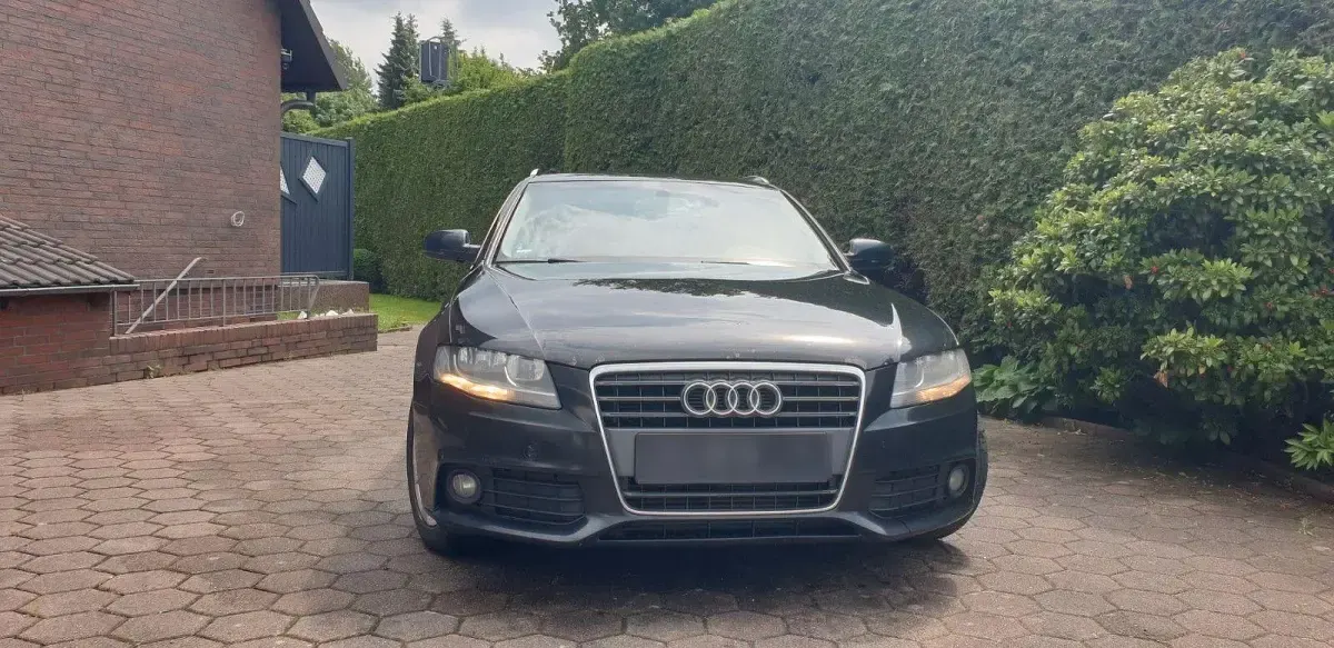 Gebraucht Audi A4 Ambiente 170 PS (125 kW) 2011 Schwarz Kombi