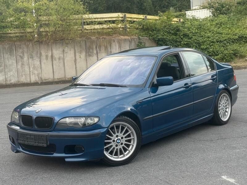 Blau Gebraucht 2001 BMW 330 M Sport Limousine | 4.450 € (Superpreis) - Bild 1/4