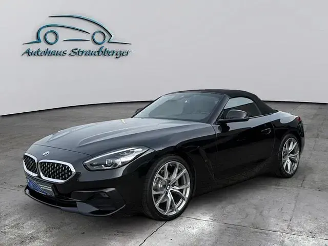 Gebraucht BMW Z4 Sport Line 197 PS (144 kW) 2021 Schwarzkeine angabe Cabrio