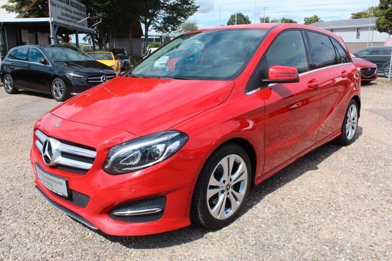 Jupiterrot unilack Gebraucht 2017 Mercedes B180 Business Van / Kleinbus | 11.295 € (Guter Preis) - Bild 1/4