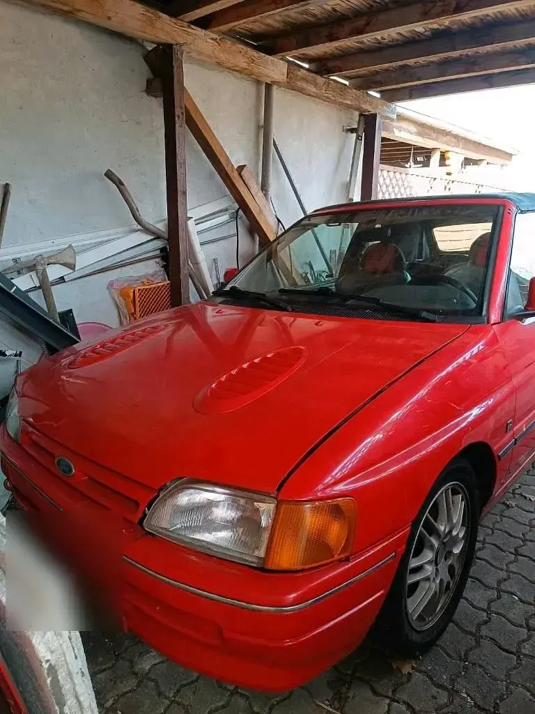 Gebraucht Ford Escort Cabriolet 105 PS (77 kW) 1992 Rot Cabrio