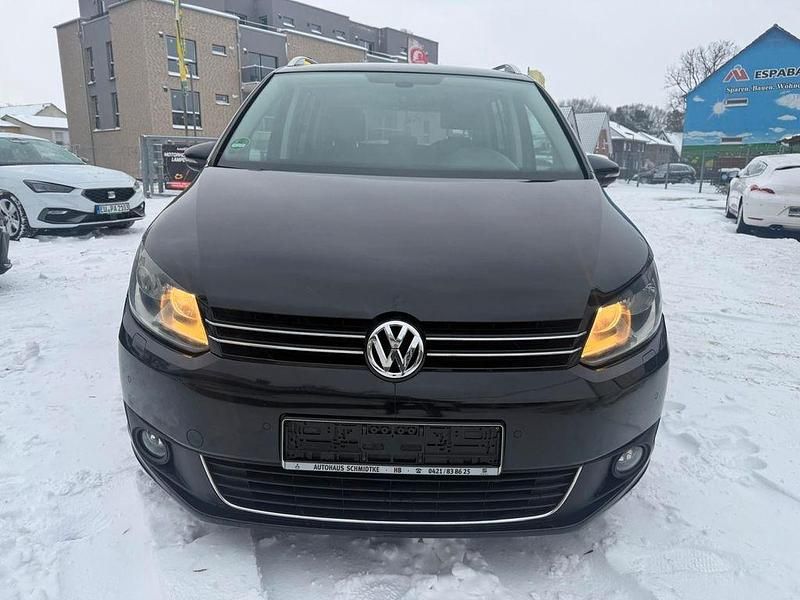Gebraucht VW Touran Trendline 140 PS (102 kW) 2014 Schwarz Van / Kleinbus