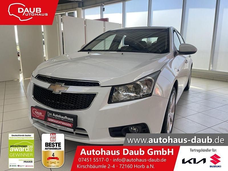 Schneeweiss/summitwhite/arctic Gebraucht 2012 Chevrolet Cruze LTZ Kleinwagen | 6.980 € (Teuer) - Bild 1/4