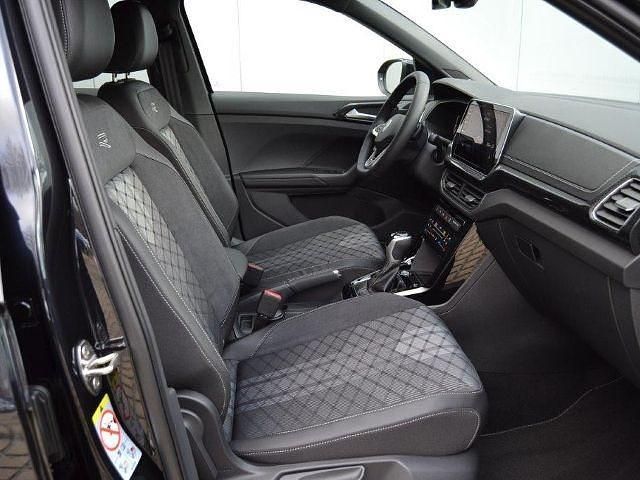 Gebraucht VW T-Cross IQ Drive 150 PS (110 kW) 2025 Deep black perleffekt SUV