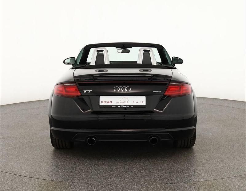 Gebraucht Audi TT Roadster Ambiente 230 PS (169 kW) 2016 Mythosschwarz metallic (metallic) Cabrio