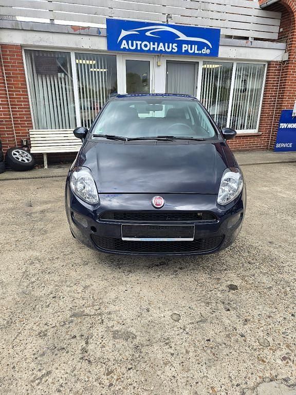 Blau Gebraucht 2015 Fiat Punto Mystyle Kleinwagen | 5.750 € (Fairer Preis) - Bild 1/4
