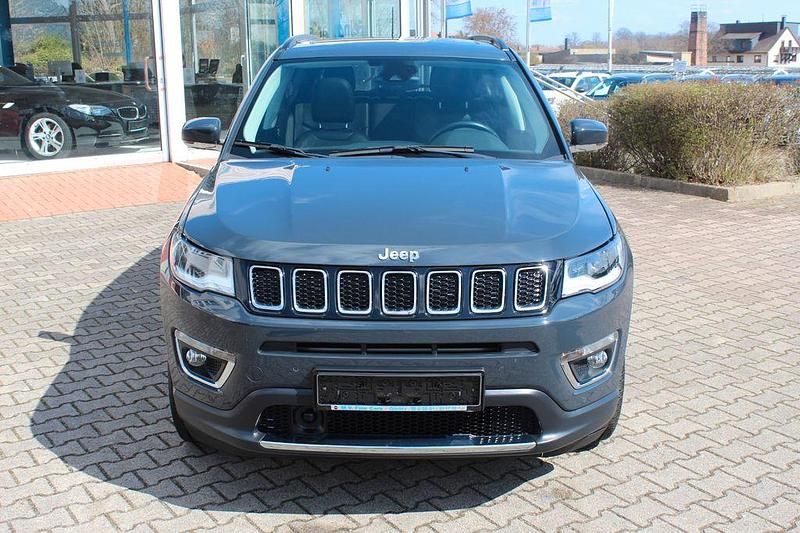 Gebraucht Jeep Compass Limited 140 PS (102 kW) 2019 Grau SUV