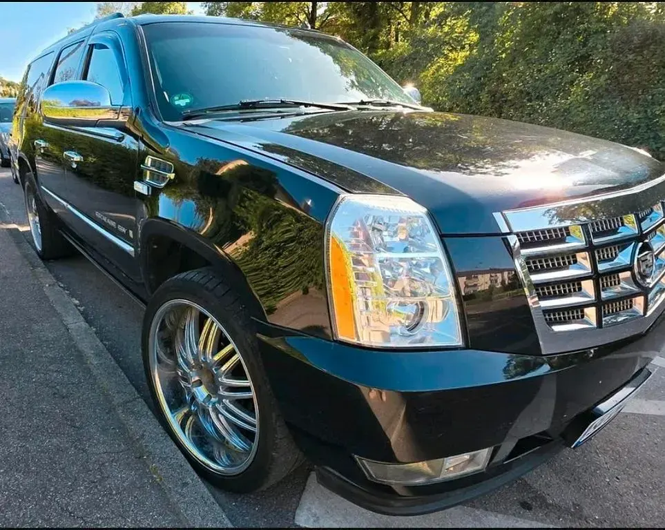 Gebraucht Cadillac Escalade 407 PS (299 kW) 2012 Schwarz SUV