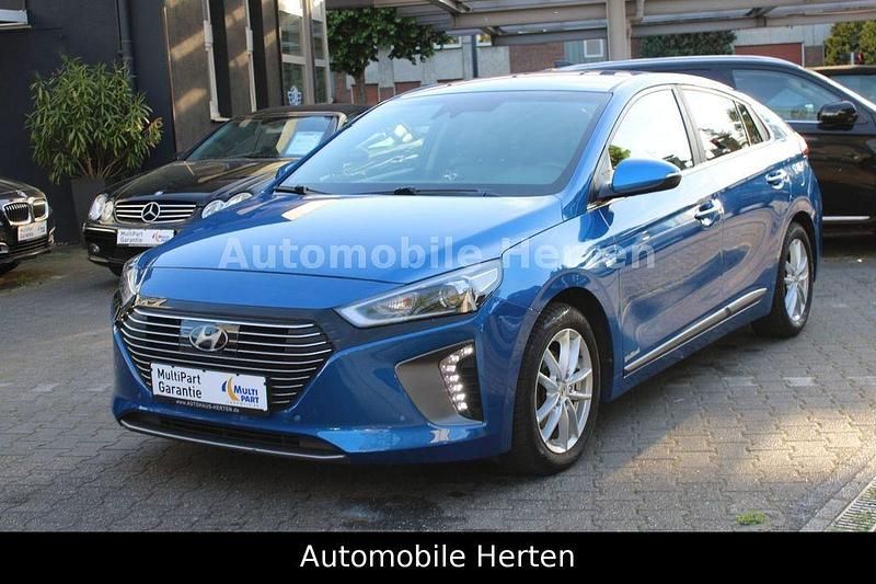Blau Gebraucht 2018 Hyundai Ioniq Premium Limousine | 13.900 € (Fairer Preis) - Bild 1/4