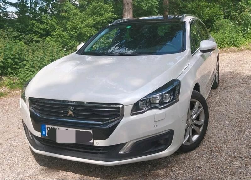 Weiß Gebraucht 2017 Peugeot 508 Allure Limousine | 12.500 € (Fairer Preis) - Bild 1/4