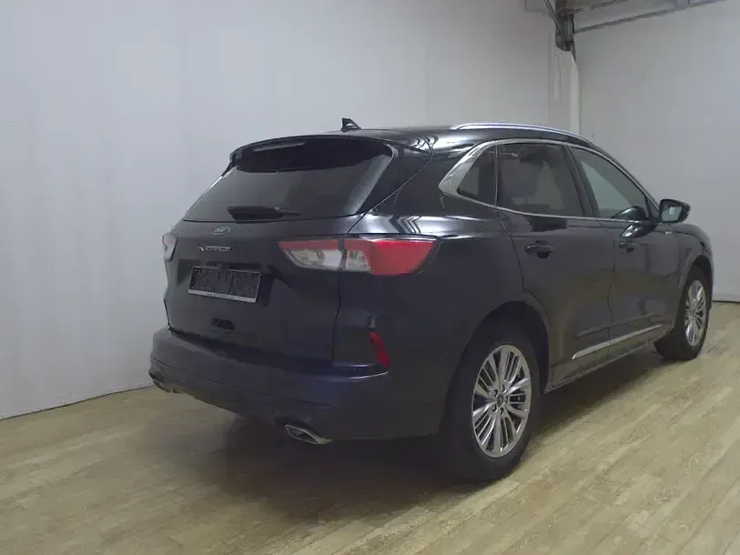 Używany Ford Kuga Vignale 190 KM (139 kW) 2022 Czarny SUV