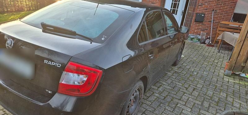 Gebraucht Skoda Rapid 105 PS (77 kW) 2012 Schwarz Kleinwagen
