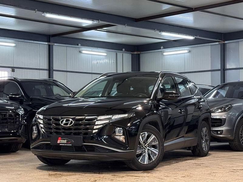 Gebraucht Hyundai Tucson Select 136 PS (100 kW) 2021 Schwarz SUV