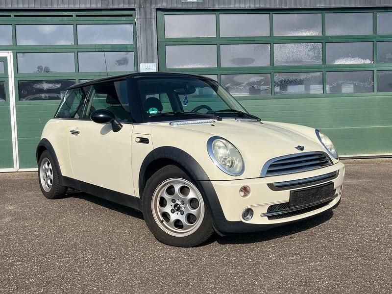Pepper white Gebraucht 2006 Mini Cooper Kleinwagen | 3.999 € (Fairer Preis) - Bild 1/4