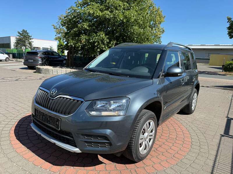 Grau Gebraucht 2016 Skoda Yeti Active SUV | 5.700 € (Teuer) - Bild 1/4