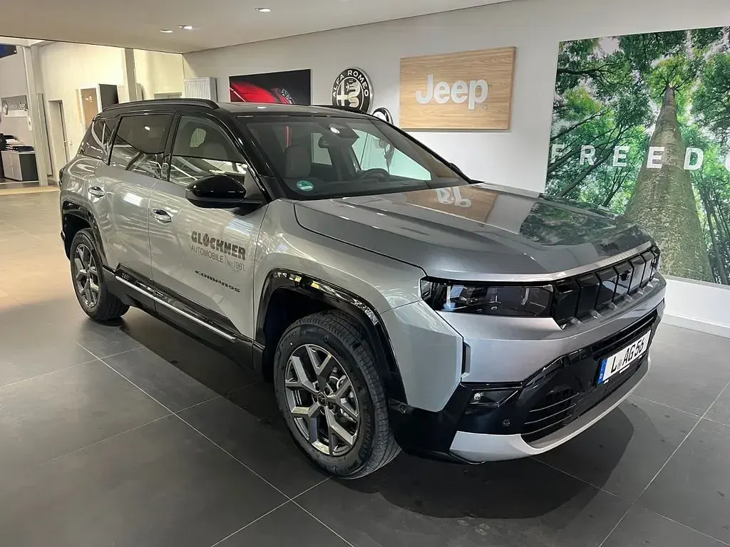 Gebraucht Jeep Compass 145 PS (106 kW) 2026 Grau SUV