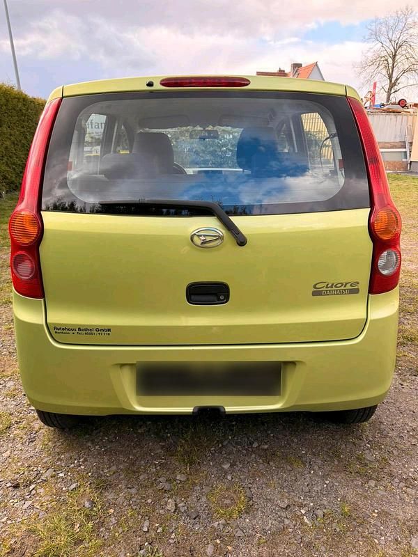 Gebraucht Daihatsu Cuore 70 PS (51 kW) 2007 Grün Kleinwagen