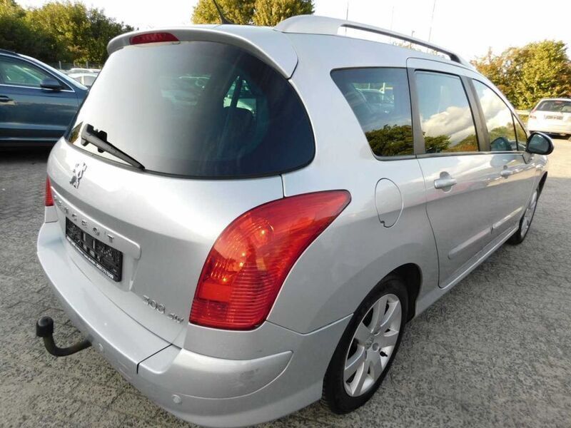 Gebraucht Peugeot 308 Premium 120 PS (88 kW) 2011 Silber Kombi