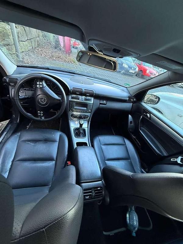 Gebraucht Mercedes C220 Elegance 150 PS (110 kW) 2008 Limousine