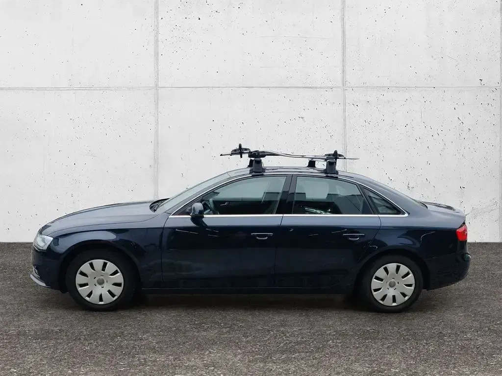 Gebraucht Audi A4 Attraction 170 PS (125 kW) 2013 Mondscheinblau metallic (metallic) Limousine
