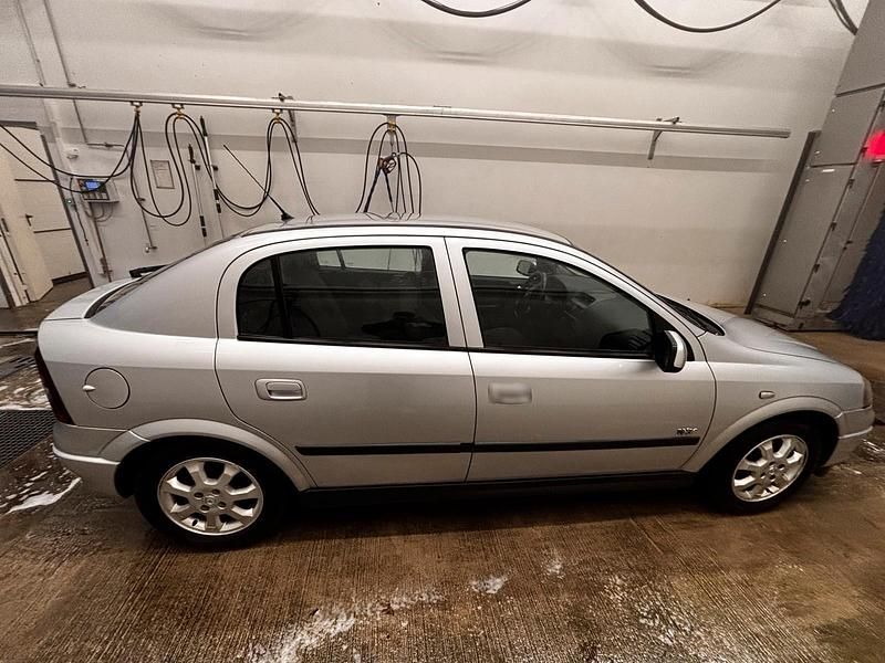 Gebraucht Opel Astra Njoy 101 PS (74 kW) 2003 Grau Limousine