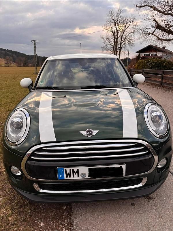Gebraucht Mini Cooper 135 PS (99 kW) 2017 Grün Kleinwagen
