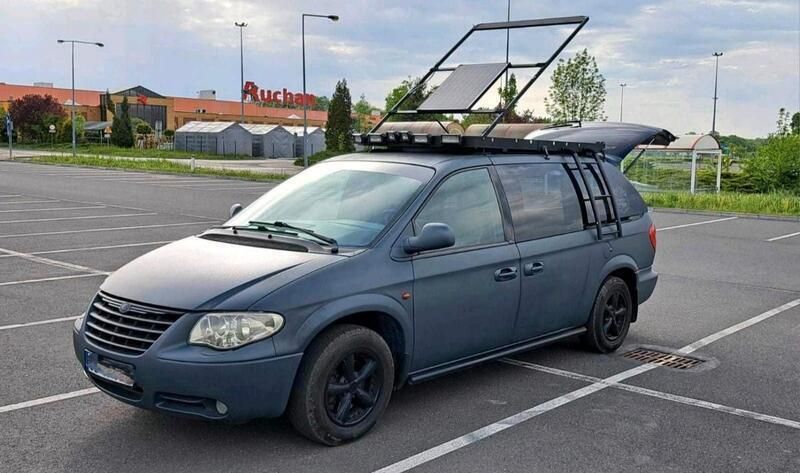 Andere außenfarben Gebraucht 2004 Chrysler Grand Voyager Van / Kleinbus | 5.400 € - Bild 1/4
