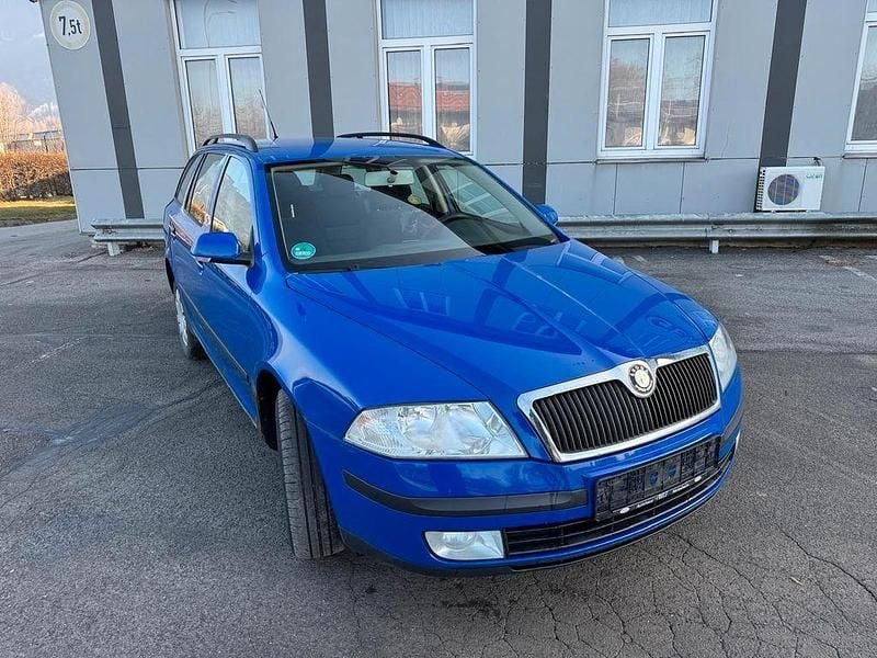 Gebraucht Skoda Octavia Ambiente 140 PS (102 kW) 2007 Blau Kombi