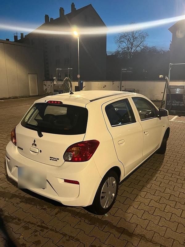 Gebraucht Mitsubishi Space Star 71 PS (52 kW) 2019 Weiß Kleinwagen