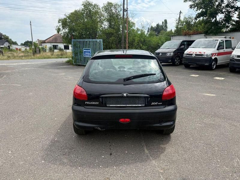 Gebraucht Peugeot 206 68 PS (50 kW) 2003 Schwarz Limousine