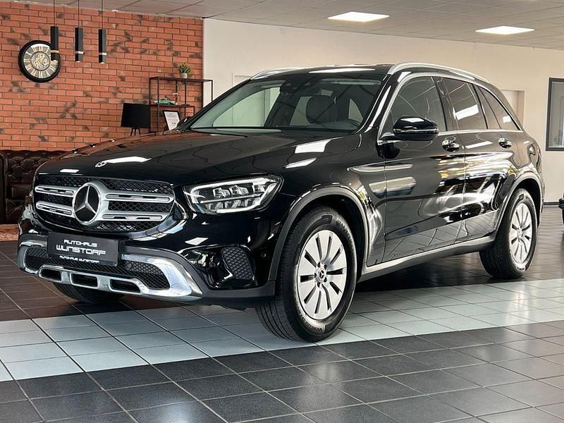 Schwarz Gebraucht 2022 Mercedes 200 SUV | 34.990 € (Fairer Preis) - Bild 1/4
