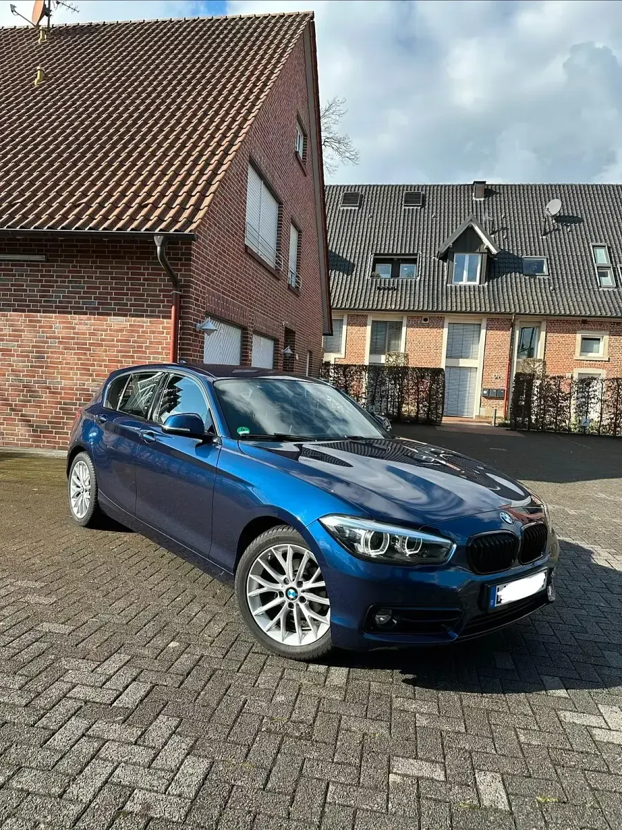 Gebraucht BMW 118 Advantage 136 PS (100 kW) 2018 Blau Kleinwagen