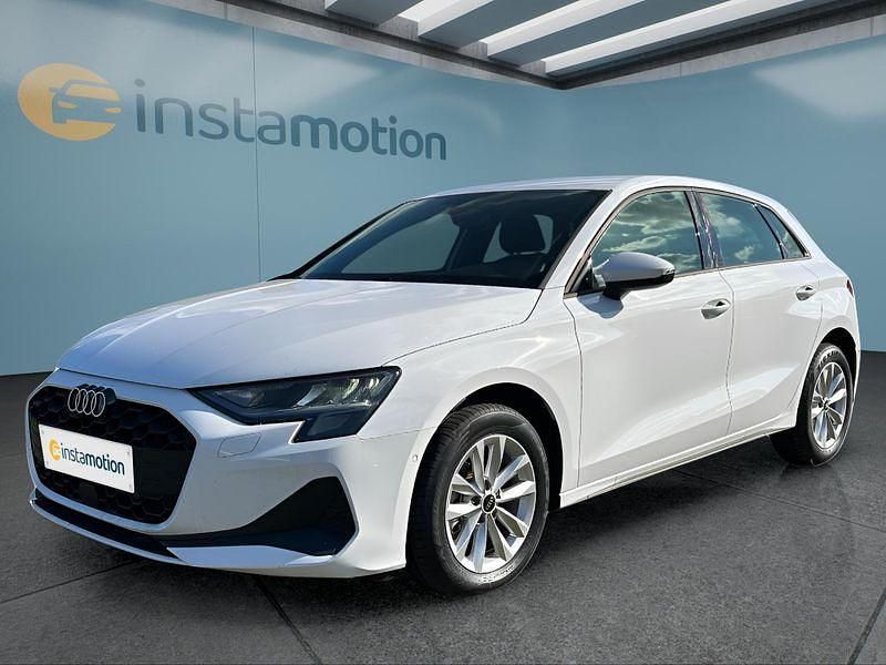 Weiß Gebraucht 2024 Audi A3 Kleinwagen | 27.599 € - Bild 1/4