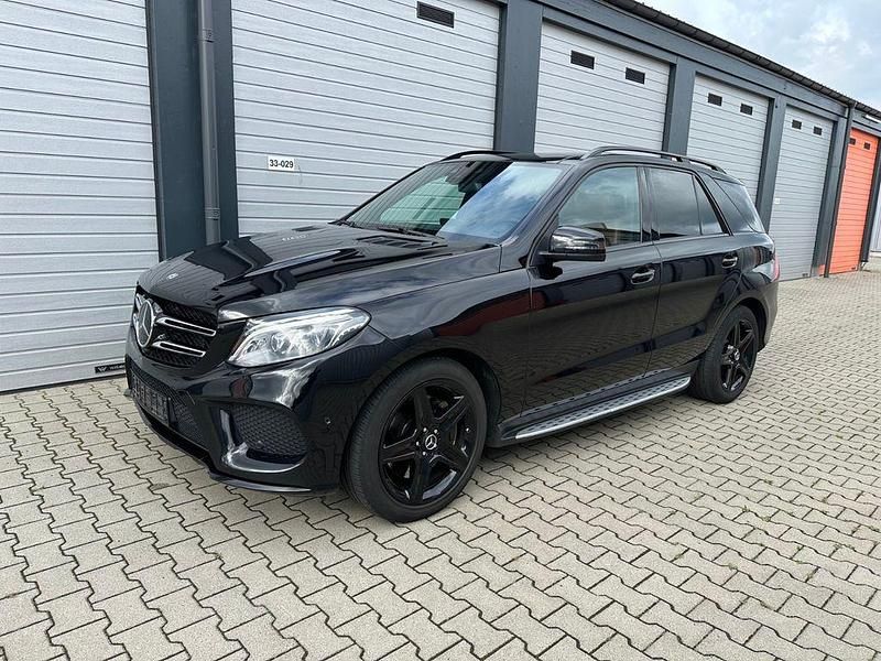 Schwarz Gebraucht 2016 Mercedes GLE350 AMG SUV | 29.900 € (Fairer Preis) - Bild 1/4
