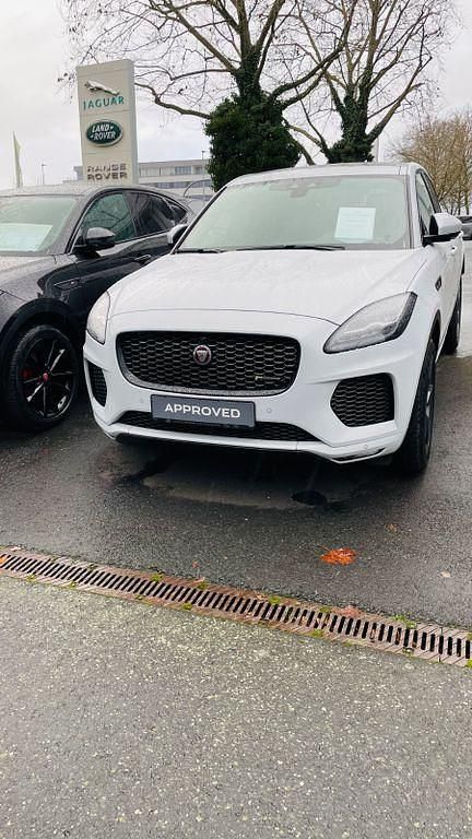 Gebraucht Jaguar E-Pace Chequered Flag 179 PS (131 kW) 2019 Weiß SUV