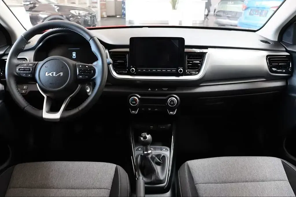 Neu Kia Stonic Vision 79 PS (58 kW) 2025 Grau SUV