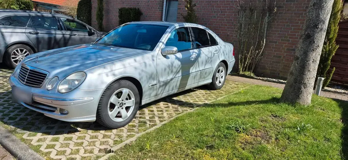 Gebraucht Mercedes E280 2006 Silber Limousine