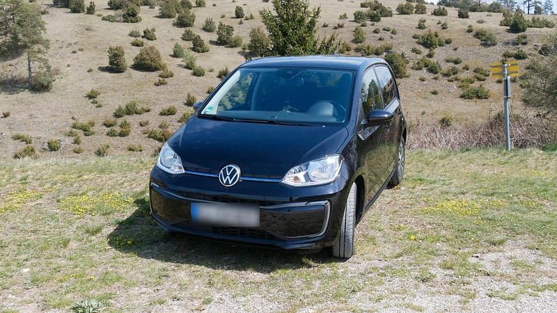 Gebraucht VW e-up! United 61 kW (83 PS) 2021 Schwarz Kleinwagen