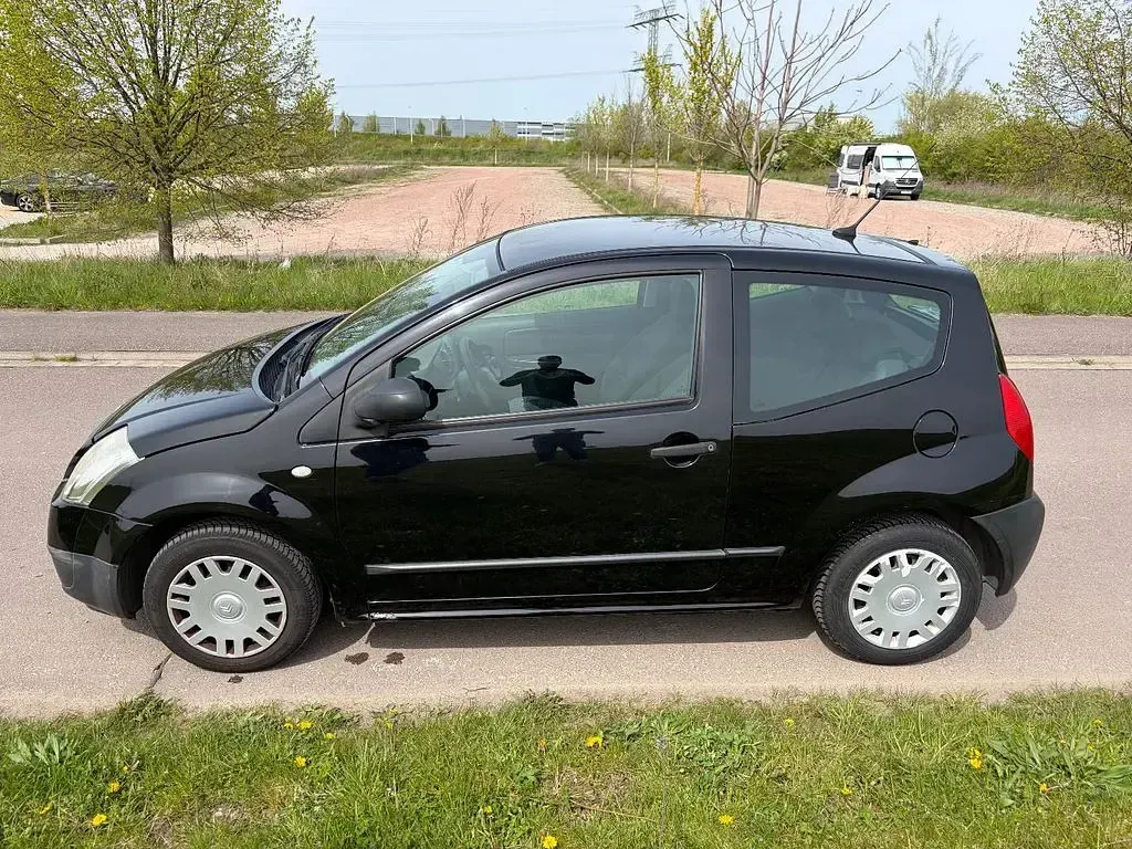 Gebraucht Citroën C2 60 PS (44 kW) 2004 Schwarz Kleinwagen