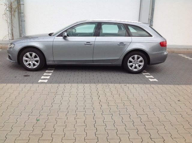 Gebraucht Audi A4 Ambiente 194 PS (142 kW) 2010 Grau metallic Kombi