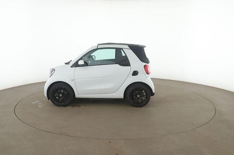 Gebraucht Smart ForTwo Cabrio Basis 90 PS (66 kW) 2019 Weiß Cabrio