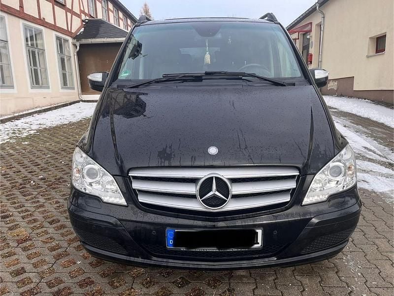 Schwarz Gebraucht 2014 Mercedes Viano Van / Kleinbus | 20.990 € (Superpreis) - Bild 1/4
