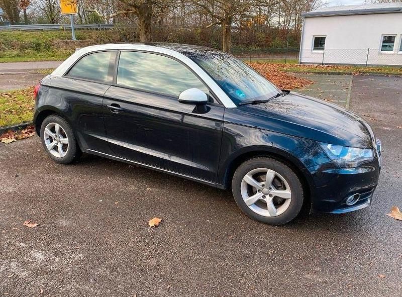 Gebraucht Audi A1 Ambition 90 PS (66 kW) 2011 Schwarz Kleinwagen