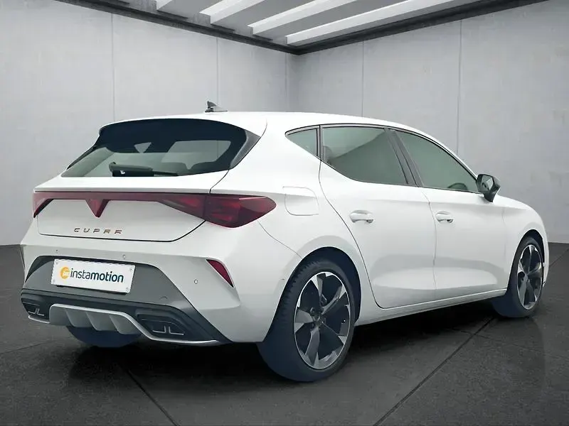 Gebraucht Cupra Leon 150 PS (110 kW) 2025 Weiß Kleinwagen